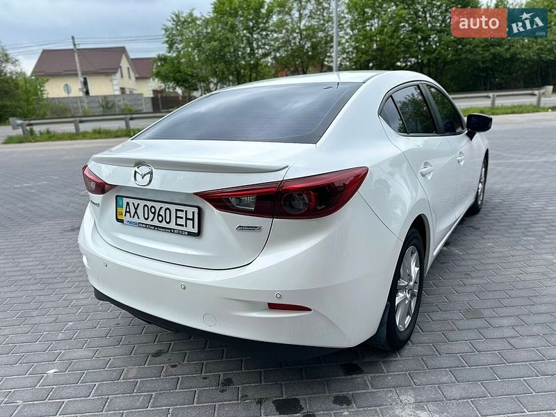 Седан Mazda 3 2015 в Вінниці