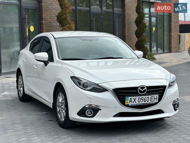 Седан Mazda 3 2015 в Вінниці