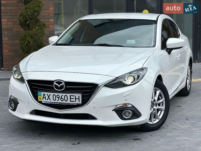 Седан Mazda 3 2015 в Вінниці