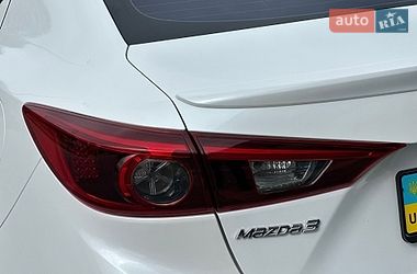Седан Mazda 3 2015 в Вінниці