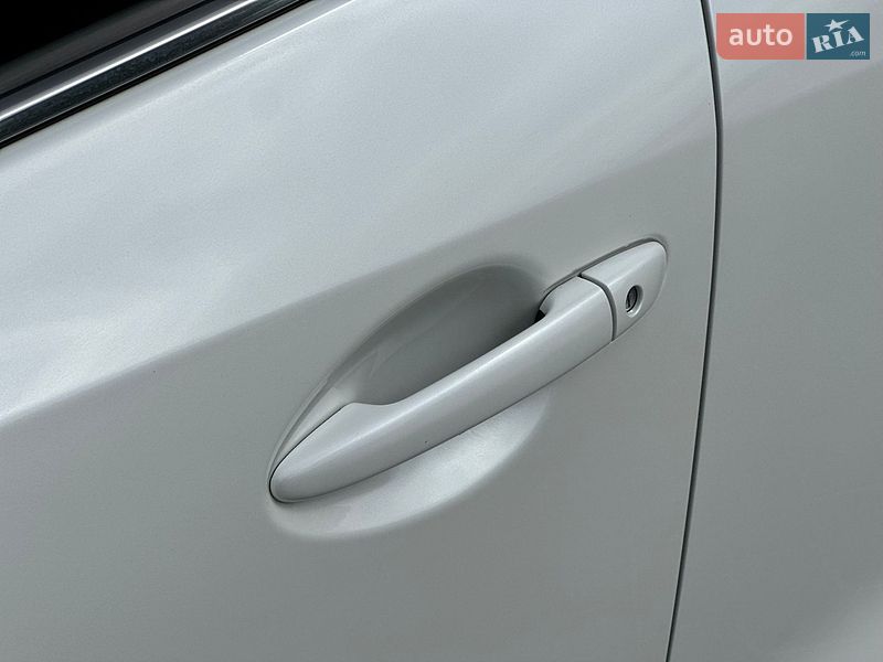 Седан Mazda 3 2015 в Вінниці