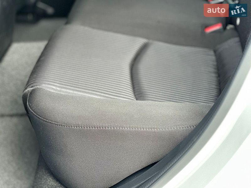 Седан Mazda 3 2015 в Вінниці