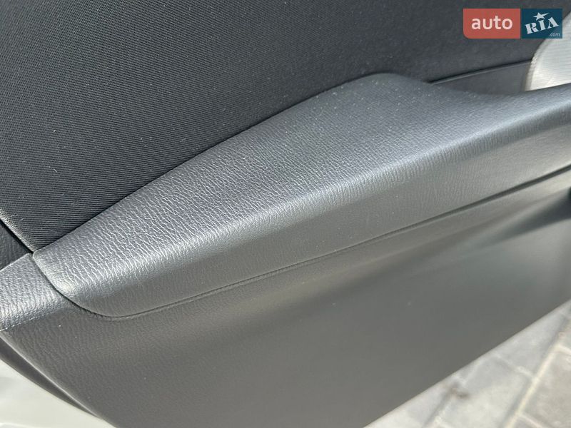 Седан Mazda 3 2015 в Вінниці