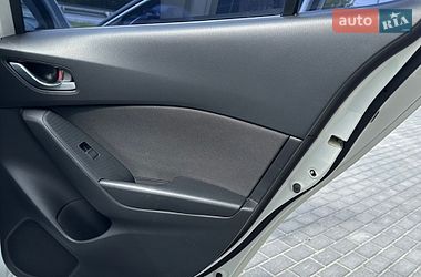 Седан Mazda 3 2015 в Вінниці