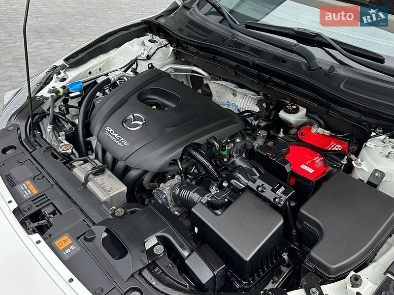 Седан Mazda 3 2015 в Вінниці