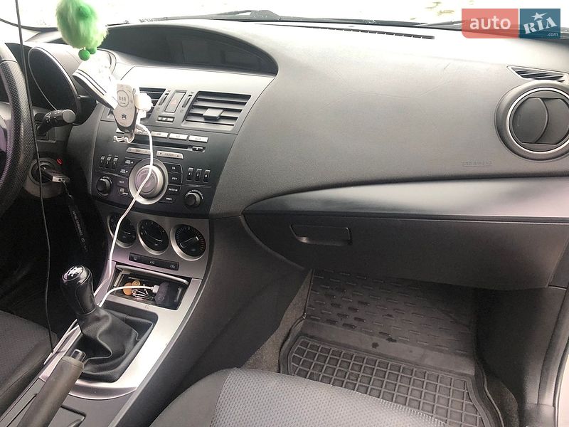 Хетчбек Mazda 3 2010 в Дрогобичі фото 15 Хетчбек Mazda 3 2010 в Дрогобичі
