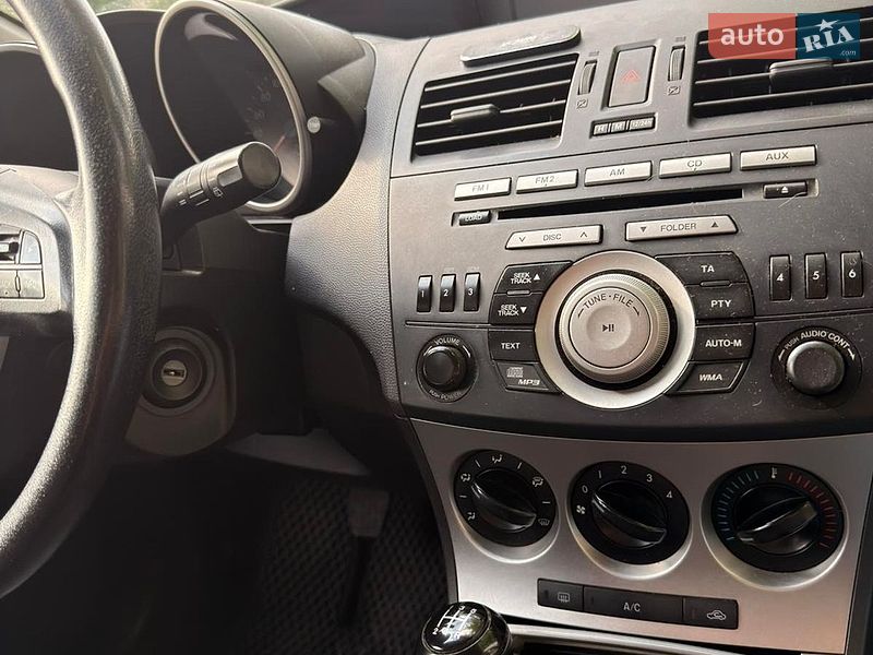 Хэтчбек Mazda 3 2010 в Кривом Роге