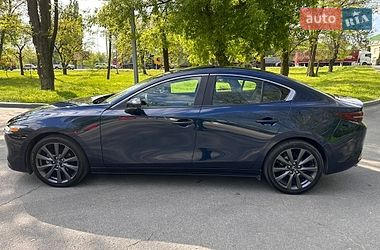 Седан Mazda 3 2021 в Дніпрі
