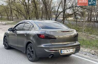 Седан Mazda 3 2012 в Дніпрі