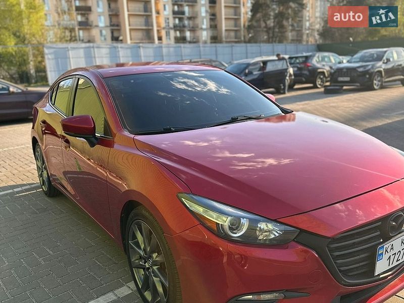 Седан Mazda 3 2017 в Киеве