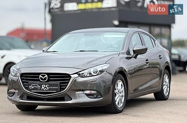 Седан Mazda 3 2017 в Києві