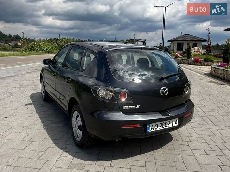Хэтчбек Mazda 3 2006 в Хусте