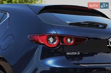 Хэтчбек Mazda 3 2022 в Киеве
