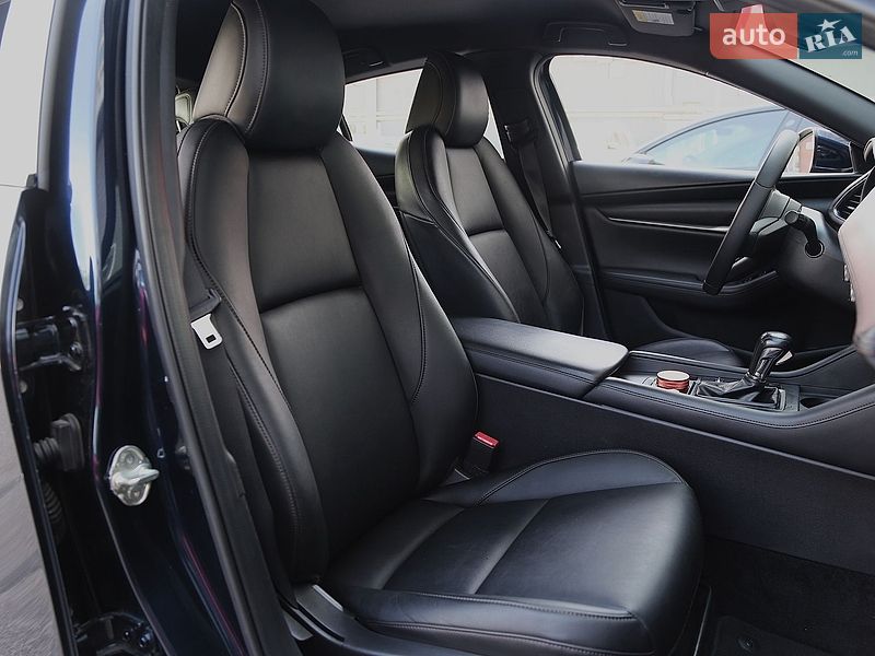 Хэтчбек Mazda 3 2022 в Киеве