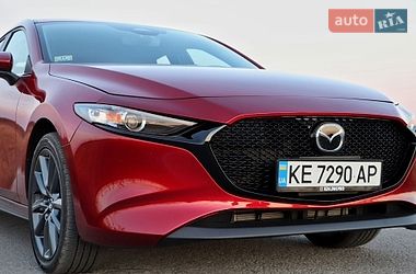 Хэтчбек Mazda 3 2024 в Новомосковске