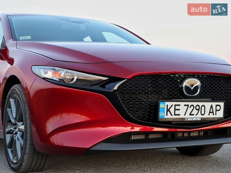 Хэтчбек Mazda 3 2024 в Новомосковске