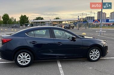 Седан Mazda 3 2016 в Києві