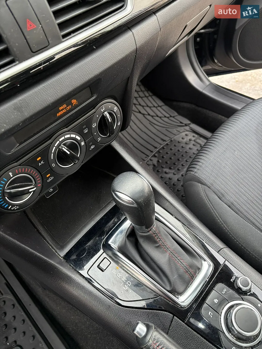 2016 Mazda 3 - мініатюра 15
