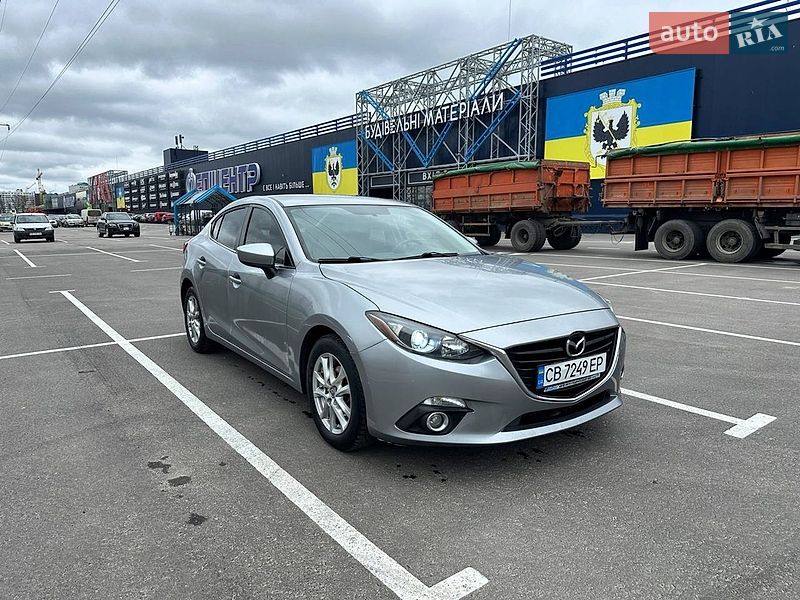 Седан Mazda 3 2013 в Чернигове