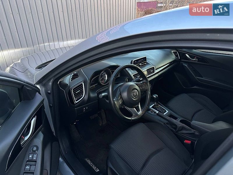 Седан Mazda 3 2013 в Чернигове