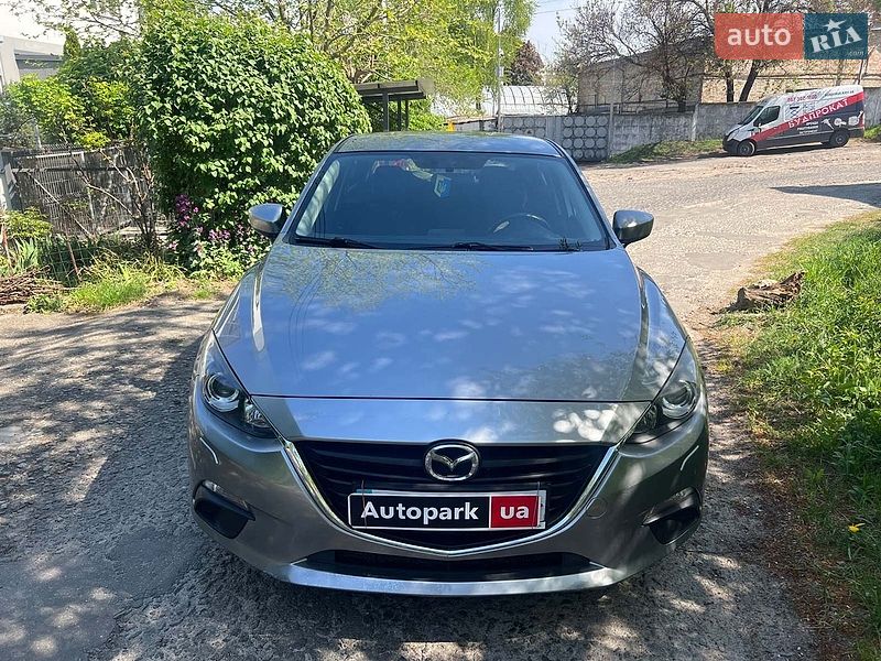 Седан Mazda 3 2016 в Києві