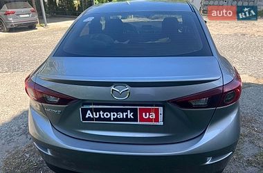 Седан Mazda 3 2016 в Києві