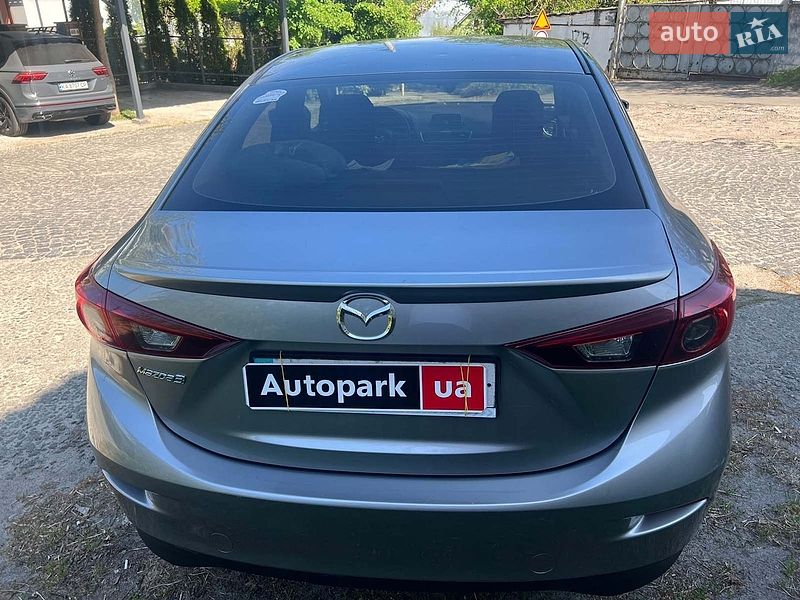 Седан Mazda 3 2016 в Києві
