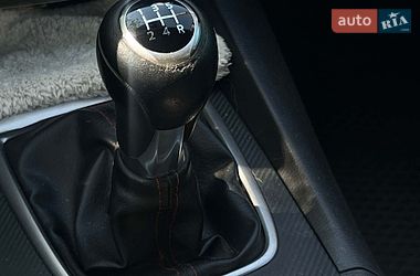 Седан Mazda 3 2016 в Києві