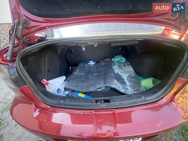 Седан Mazda 3 2003 в Смыге