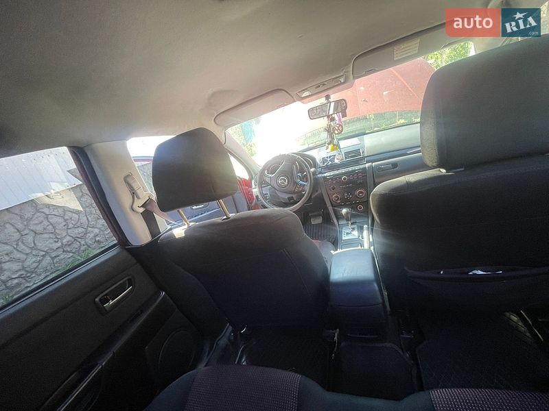 Седан Mazda 3 2003 в Смыге