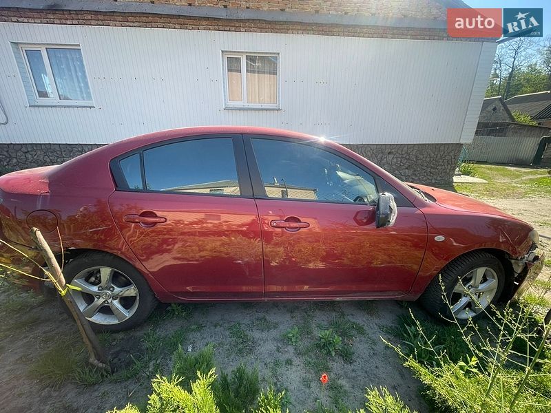 Седан Mazda 3 2003 в Смыге