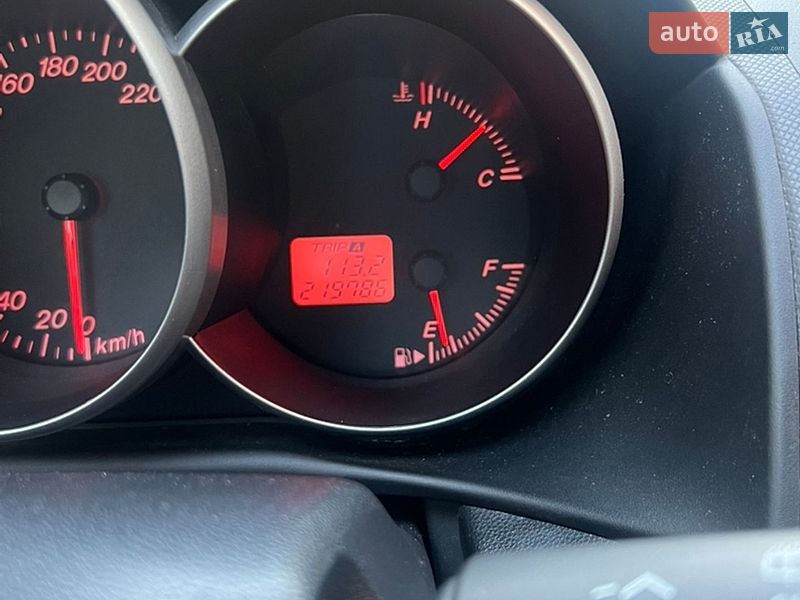 Хэтчбек Mazda 3 2004 в Черкассах