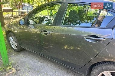 Седан Mazda 3 2013 в Киеве