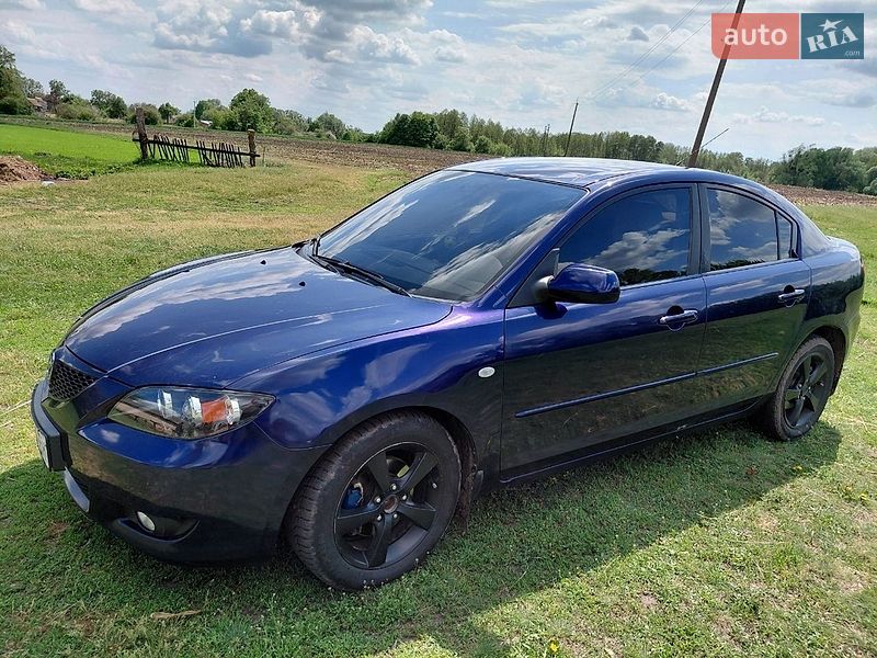 Седан Mazda 3 2005 в Лохвиці
