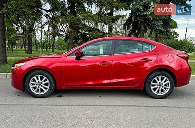 Седан Mazda 3 2017 в Николаеве