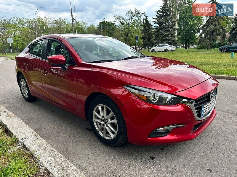 Седан Mazda 3 2017 в Николаеве