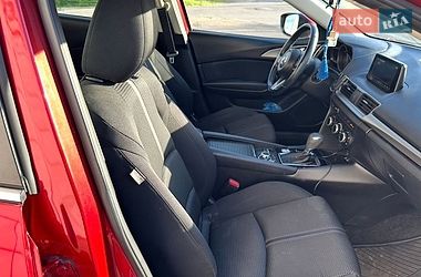 Седан Mazda 3 2017 в Николаеве