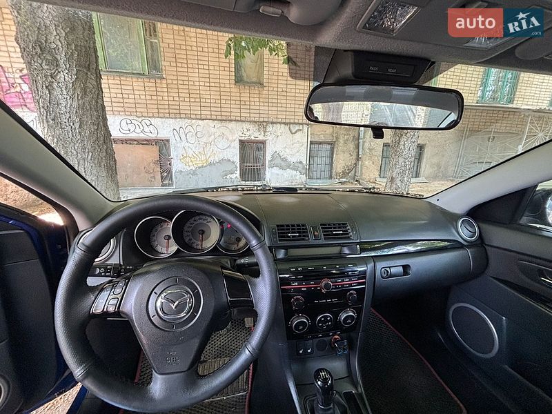 Седан Mazda 3 2009 в Херсоне