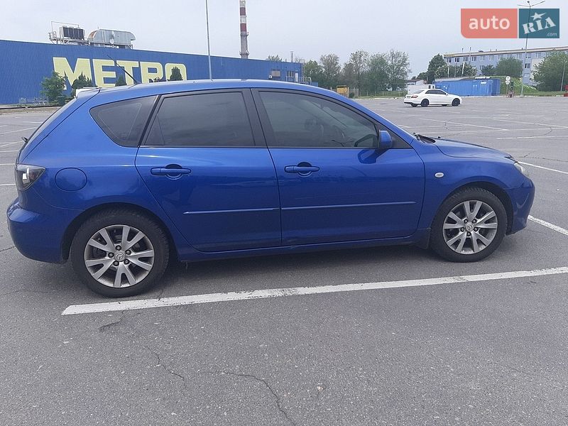 Хэтчбек Mazda 3 2006 в Днепре