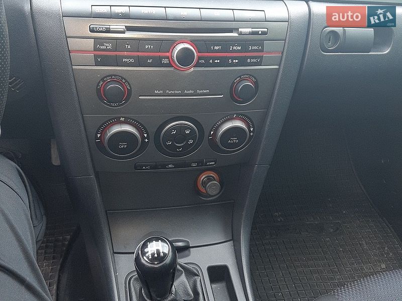 Хэтчбек Mazda 3 2006 в Днепре