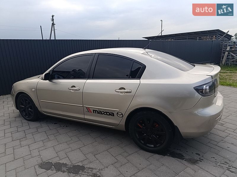 Седан Mazda 3 2008 в Перегинском