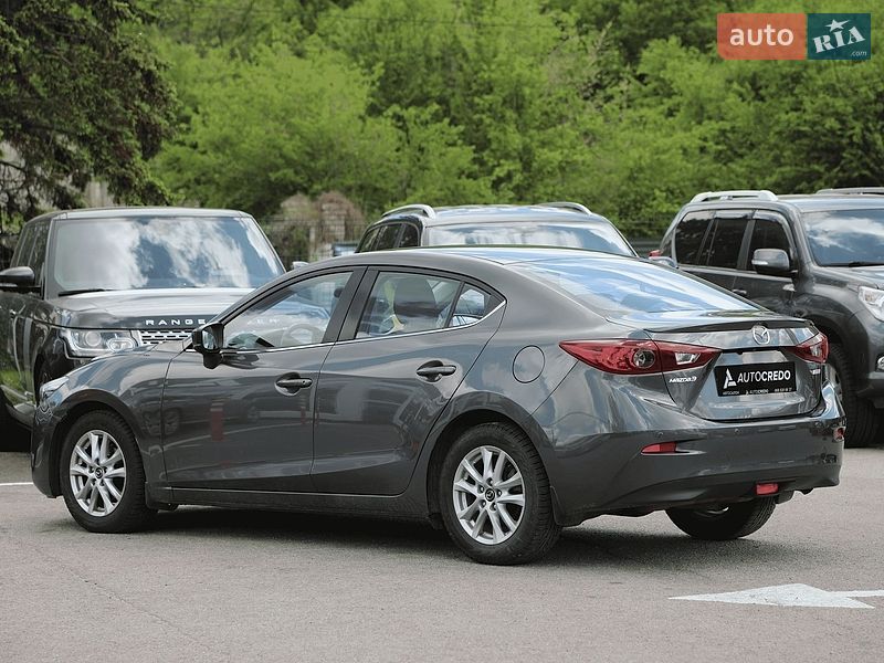 Седан Mazda 3 2017 в Харькове
