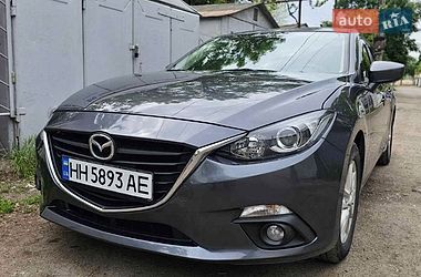Седан Mazda 3 2016 в Одесі