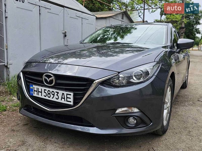 Седан Mazda 3 2016 в Одесі