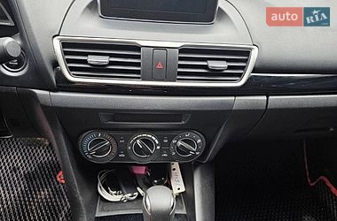 Седан Mazda 3 2016 в Одесі
