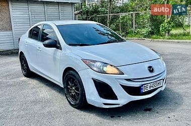 Седан Mazda 3 2013 в Николаеве