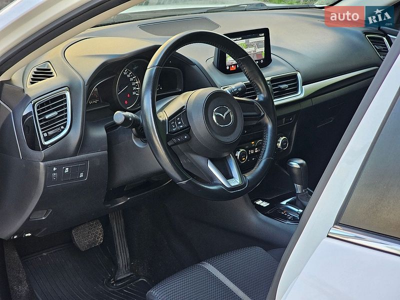 Хэтчбек Mazda 3 2017 в Киеве фото 19 Хэтчбек Mazda 3 2017 в Киеве
