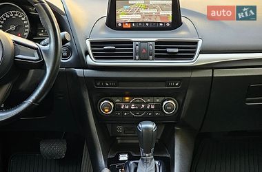 Хэтчбек Mazda 3 2017 в Киеве фото 23 Хэтчбек Mazda 3 2017 в Киеве