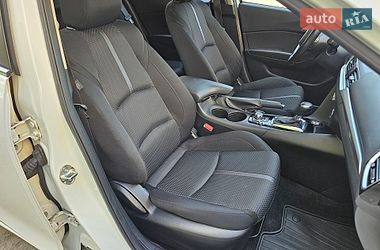 Хэтчбек Mazda 3 2017 в Киеве фото 34 Хэтчбек Mazda 3 2017 в Киеве