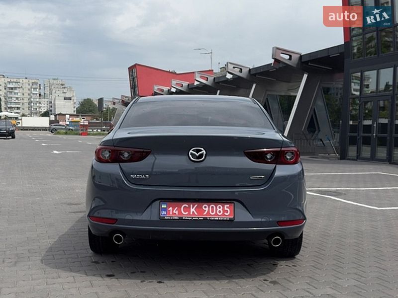 Седан Mazda 3 2023 в Киеве